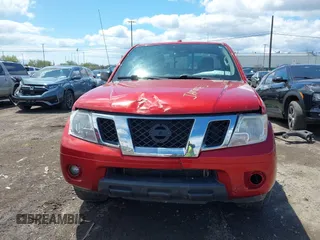 2013 Nissan Frontier SV z VIN 1N6AD0CW6DN726685, wystawiony jako IAAI lot #42224267 z przebiegiem 120 914 mil mil oraz . Historia ofert i sprzedaży dostępna na DreamBid. Obrazek 12.