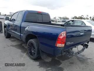 2006 Toyota Tacoma z VIN 5TETX22N46Z260973, wystawiony jako IAAI lot #42194711 z przebiegiem 108 638 mil mil oraz . Historia ofert i sprzedaży dostępna na DreamBid. Obrazek 3.