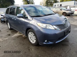 2014 Toyota Sienna XLE with VIN 5TDYK3DC6ES446435, listed as a Copart auction lot 85085274 with 0 mi miles and Salvage Title. Bid and sale history available at carsss.com. Image 4.