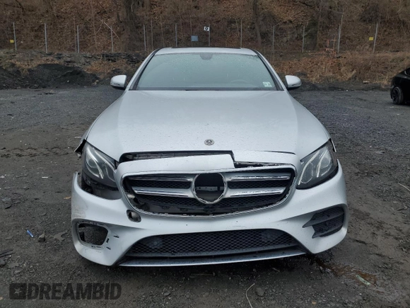 2019 Mercedes-Benz E-Class E 300 with VIN WDDZF4KB4KA556892, listed as a Copart auction lot 51997325 with 109,766 mi miles and Salvage Title. Bid and sale history available at carsss.com. Image 5.