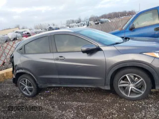 2021 Honda HR-V EX with VIN 3CZRU6H54MM713995, listed as a IAAI auction lot 41053747 with 61,488 mi miles. Bid and sale history available at carsss.com. Image 13.