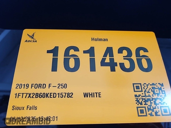 2019 Ford F-250 XL with VIN 1FT7X2B60KED15782, listed as a IAAI auction lot 42840321 with 119,106 mi miles and . Bid and sale history available at DreamBid. Image 4.