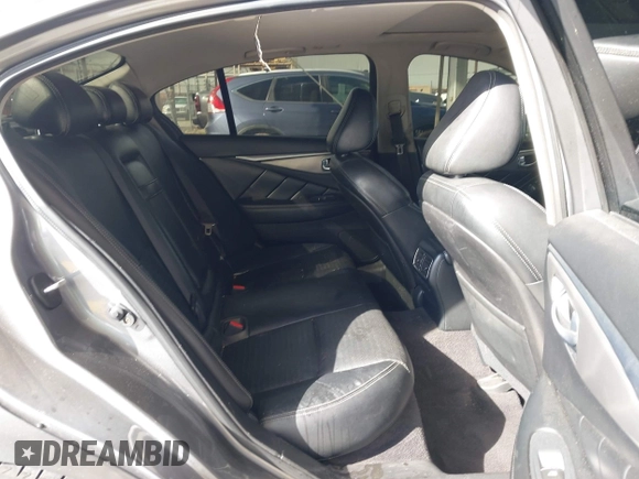 2015 Infiniti Q50 Premium with VIN JN1BV7AP1FM330183, listed as a IAAI auction lot 41788224 with 139,818 mi miles. Bid and sale history available at carsss.com. Image 8.