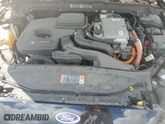 2018 Ford Fusion SE z VIN 3FA6P0LU6JR273861, wystawiony jako Copart lot #55722005 z przebiegiem 127 633 mil mil oraz Szkoda całkowita • Salvage title. Historia ofert i sprzedaży dostępna na DreamBid. Obrazek 11.