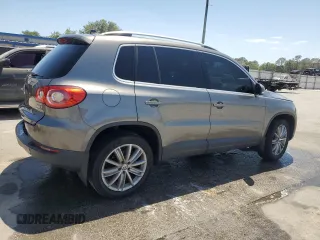 2011 Volkswagen Tiguan SE with VIN WVGBV7AX2BW561987, listed as a Copart auction lot 55385195 with 146,907 mi miles and Salvage Title. Bid and sale history available at DreamBid. Image 3.