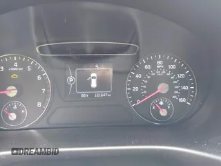 2017 Kia Sorento EX with VIN 5XYPH4A12HG273646, listed as a IAAI auction lot 42443730 with 121,647 mi miles and . Bid and sale history available at DreamBid. Image 7.