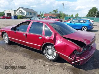 1996 Chevrolet Caprice 1SA Special Value z VIN 1G1BL52P2TR170330, wystawiony jako IAAI lot #42179740 z przebiegiem 169 555 mil mil oraz . Historia ofert i sprzedaży dostępna na DreamBid. Obrazek 3.
