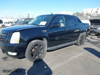 2008 Cadillac Escalade EXT with VIN 3GYFK62808G147107, listed as a IAAI auction lot 41397796 with 1 miles. Bid and sale history available at carsss.com. Image 17.