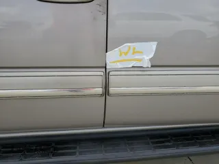 2005 Chevrolet Suburban LT with VIN 1GNEC16Z05J130250, listed as a Copart auction lot 73827604 with 166,013 mi miles and Non Repairable. Bid and sale history available at carsss.com. Image 13.