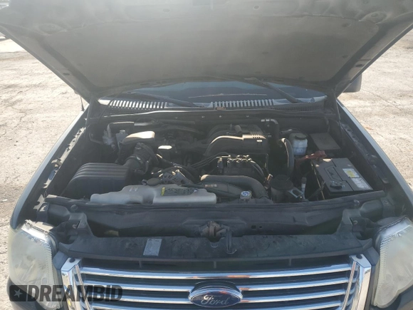 2010 Ford Explorer XLT with VIN 1FMEU6DE6AUB02976, listed as a Copart auction lot 52171925 with 140,172 mi miles and Clean Title. Bid and sale history available at carsss.com. Image 12.