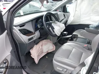 2015 Toyota Sienna XLE with VIN 5TDYK3DC6FS660410, listed as a IAAI auction lot 41801496 with 81,755 mi miles. Bid and sale history available at carsss.com. Image 18.