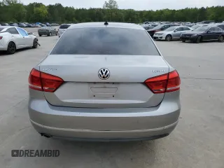 2014 Volkswagen Passat SEL Premium z VIN 1VWCN7A35EC073576, wystawiony jako Copart lot #52810825 z przebiegiem 113 067 mil mil oraz Szkoda całkowita • Salvage title. Historia ofert i sprzedaży dostępna na DreamBid. Obrazek 6.
