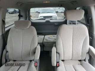 2007 Kia Sedona LX with VIN KNDMB233876174354, listed as a Copart auction lot 78527234 with 236,048 mi miles and Salvage Title. Bid and sale history available at carsss.com. Image 10.