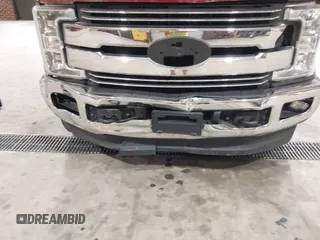 2019 Ford F-250 XL z VIN 1FT7W2BT4KEE02027, wystawiony jako IAAI lot #42189635 z przebiegiem 26 276 mil mil oraz . Historia ofert i sprzedaży dostępna na DreamBid. Obrazek 18.