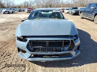 2025 Ford Mustang EcoBoost with VIN 1FA6P8TH5S5103934, listed as a Copart auction lot 43240215 with 121 mi miles and Salvage Title. Bid and sale history available at carsss.com. Image 5.