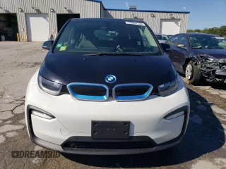 2019 BMW i3 with VIN WBY8P2C51K7D21073, listed as a Copart auction lot 68801733 with 27,386 mi miles. Bid and sale history available at carsss.com. Image 5.
