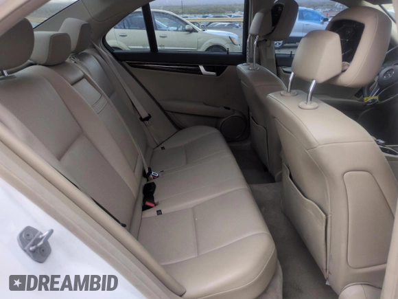 2013 Mercedes-Benz C 300 Sport z VIN WDDGF8ABXDR248663, wystawiony jako Copart lot #48704985 z przebiegiem 108 815 mil mil oraz Szkoda całkowita • Salvage title. Historia ofert i sprzedaży dostępna na DreamBid. Obrazek 10.