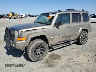 2006 Jeep Commander with VIN 1J8HG48N76C175576, listed as a Copart auction lot 48830345 with 331,625 mi miles and Salvage title. Bid and sale history available at DreamBid. Image 1.