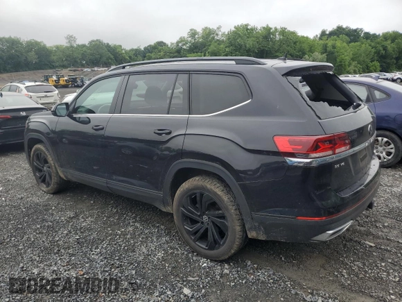2022 Volkswagen Atlas SE with VIN 1V2HR2CA1NC526036, listed as a Copart auction lot 60133505 with 52,365 mi miles and Salvage title. Bid and sale history available at DreamBid. Image 2.