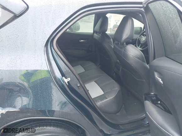 2020 Toyota Corolla Hatchback XSE with VIN JTNA4RBE4L3081850, listed as a IAAI auction lot 41435670 with 39,868 mi miles. Bid and sale history available at carsss.com. Image 8.