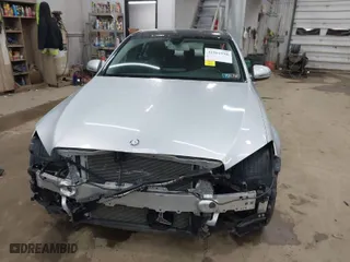 2016 Mercedes-Benz C-Class C 300 Luxury with VIN 55SWF4KB4GU163095, listed as a IAAI auction lot 41961990 with 41,293 mi miles. Bid and sale history available at carsss.com. Image 13.