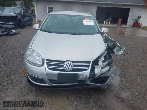 2010 Volkswagen Jetta S с VIN 3VWJZ7AJ5AM089487, выставлен на аукционе IAAI как лот 42316678 с пробегом 148 571 миль миль и . История ставок и продаж доступна на DreamBid. Изображение 13.