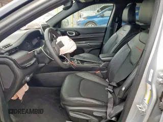 2024 Jeep Compass Trailhawk z VIN 3C4NJDDN7RT149862, wystawiony jako Copart lot #62734775 z przebiegiem 27 346 mil mil oraz Czysty tytuł • Clean title. Historia ofert i sprzedaży dostępna na DreamBid. Obrazek 7.
