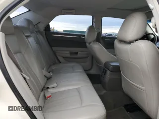 2008 Chrysler 300 C with VIN 2C3KK63H98H237217, listed as a Copart auction lot 86770414 with 184,520 mi miles and Clean Title. Bid and sale history available at carsss.com. Image 10.