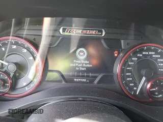 2022 Ram 1500 Rebel z VIN 1C6SRFLT9NN204868, wystawiony jako IAAI lot #41351273 z przebiegiem 67 120 mil mil oraz . Historia ofert i sprzedaży dostępna na DreamBid. Obrazek 7.