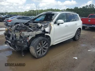 2017 Volvo XC90 Momentum with VIN YV4A22PK0H1175160, listed as a Copart auction lot 61999645 with Not provided miles and Salvage title. Bid and sale history available at DreamBid. Image 1.