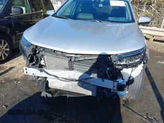 2022 Chevrolet Equinox LT with VIN 3GNAXKEV4NL234627, listed as a IAAI auction lot 41285466 with 40,574 mi miles. Bid and sale history available at carsss.com. Image 6.