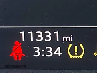 2024 Audi A6 Premium z VIN WAUD3BF23RN039157, wystawiony jako IAAI lot #42027973 z przebiegiem 11 331 mil mil oraz . Historia ofert i sprzedaży dostępna na DreamBid. Obrazek 15.