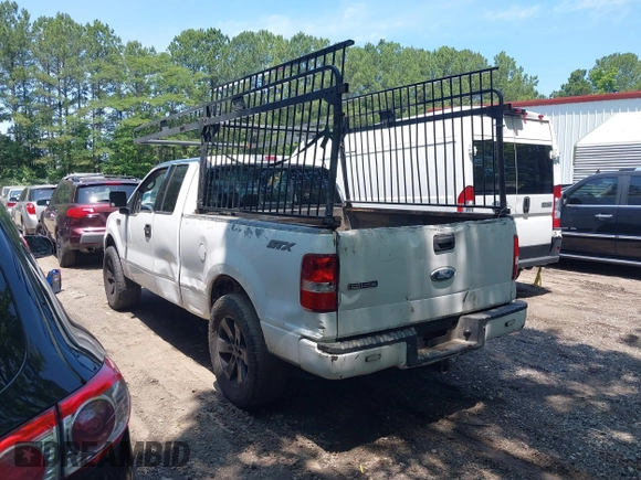 2004 Ford F-150 STX with VIN 1FTRX12W24NC08853, listed as a IAAI auction lot 42391695 with Not provided miles and . Bid and sale history available at DreamBid. Image 3.