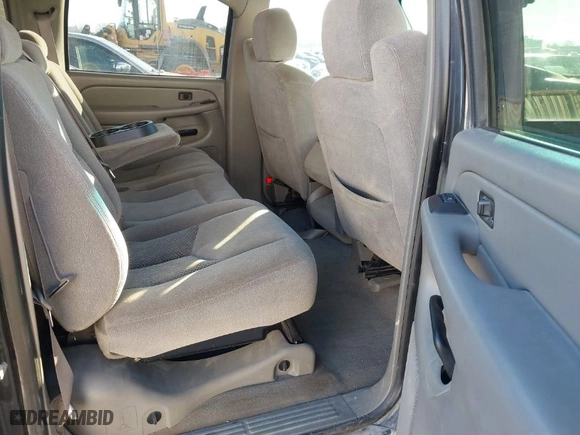 2005 Chevrolet Avalanche Z71 with VIN 3GNEK12ZX5G149494, listed as a IAAI auction lot 41316679 with 183,003 mi miles. Bid and sale history available at carsss.com. Image 8.