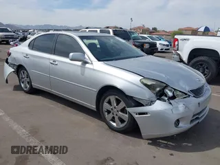 2005 Lexus ES 330 with VIN JTHBA30G555094339, listed as a IAAI auction lot 41885642 with 269,809 mi miles. Bid and sale history available at carsss.com. Image 1.
