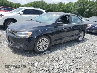2011 Volkswagen Jetta SEL with VIN 3VWLZ7AJ2BM393757, listed as a Copart auction lot 64605645 with 208,803 mi miles and Clean title. Bid and sale history available at DreamBid. Image 1.