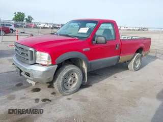 2003 Ford F-250 XL z VIN 1FTNF21L63EB22460, wystawiony jako IAAI lot #42330580 z przebiegiem 142 557 mil mil oraz . Historia ofert i sprzedaży dostępna na DreamBid. Obrazek 2.