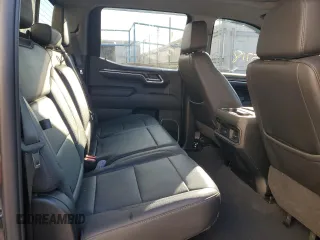 2022 Chevrolet Silverado 1500 RST with VIN 1GCUDEET4NZ577218, listed as a Copart auction lot 42675324 with 25,718 mi miles and Salvage Title. Bid and sale history available at DreamBid. Image 10.