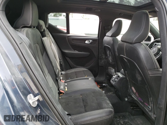 2022 Volvo XC40 R-Design with VIN YV4162UM6N2783586, listed as a Copart auction lot 51628425 with Not provided miles and Salvage title. Bid and sale history available at DreamBid. Image 11.
