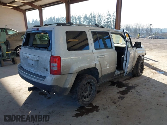 2015 Jeep Patriot Limited with VIN 1C4NJRCB9FD177233, listed as a IAAI auction lot 41443612 with 149,096 mi miles and . Bid and sale history available at DreamBid. Image 4.