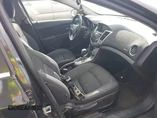 2014 Chevrolet Cruze 1LT with VIN 1G1PC5SB1E7298079, listed as a IAAI auction lot 42195963 with 204,991 mi miles and . Bid and sale history available at DreamBid. Image 5.