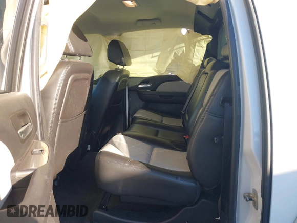 2007 Chevrolet Avalanche 3LT z VIN 3GNFK12367G277363, wystawiony jako IAAI lot #41395929 z przebiegiem 149 864 mil mil oraz . Historia ofert i sprzedaży dostępna na DreamBid. Obrazek 8.