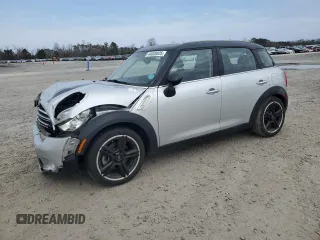 2016 MINI Countryman z VIN WMWZB3C50GWR48610, wystawiony jako Copart lot #44028035 z przebiegiem 69 801 mil mil oraz Szkoda całkowita • Salvage title. Historia ofert i sprzedaży dostępna na DreamBid. Obrazek 1.