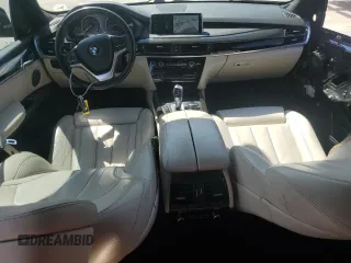 2017 BMW X5 sDrive35i z VIN 5UXKR2C38H0X05624, wystawiony jako Copart lot #48898475 z przebiegiem 43 725 mil mil oraz Szkody całkowita. Historia ofert i sprzedaży dostępna na DreamBid. Obrazek 8.
