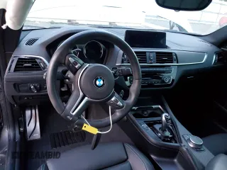 2018 BMW M2 z VIN WBS1J5C55JVA12540, wystawiony jako Copart lot #39402763 z przebiegiem 23 339 mil mil oraz . Historia ofert i sprzedaży dostępna na DreamBid. Obrazek 8.