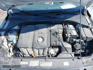 2012 Volkswagen Passat SE with VIN 1VWBP7A3XCC039314, listed as a IAAI auction lot 41741077 with 169,305 mi miles. Bid and sale history available at carsss.com. Image 10.