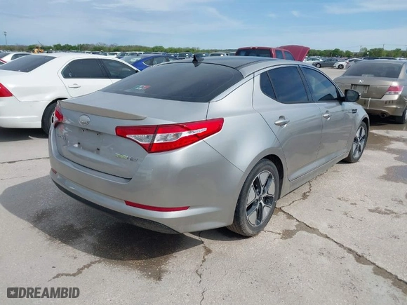 2013 Kia Optima Hybrid EX with VIN KNAGM4ADXD5039535, listed as a IAAI auction lot 41886125 with 1 mi miles. Bid and sale history available at carsss.com. Image 4.