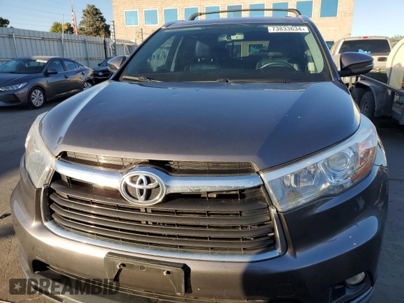 2016 Toyota Highlander XLE z VIN 5TDJKRFH0GS500635, wystawiony jako Copart lot #73833634 z przebiegiem 108 884 mil mil oraz Czysty tytuł • Clean title. Historia ofert i sprzedaży dostępna na DreamBid. Obrazek 5.