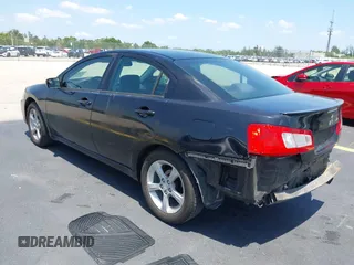 2009 Mitsubishi Galant ES z VIN 4A3AB36F79E004636, wystawiony jako IAAI lot #42290017 z przebiegiem 183 597 mil mil oraz . Historia ofert i sprzedaży dostępna na DreamBid. Obrazek 3.