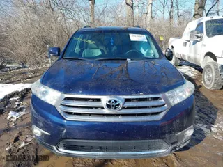 2011 Toyota Highlander with VIN 5TDBK3EH3BS080512, listed as a IAAI auction lot 41638857 with 251,903 mi miles. Bid and sale history available at carsss.com. Image 12.
